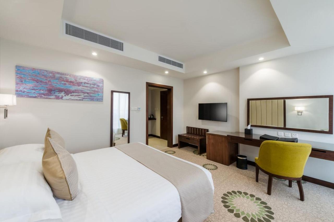 Best Western Plus Al Qurayyat City Center Εξωτερικό φωτογραφία